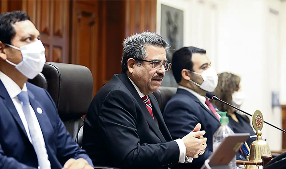 Mesa. Manuel Merino (AP) condujo el debate legislativo semipresencial debido a la pandemia. Foto: Congreso Mesa. Manuel Merino (AP) condujo el debate legislativo semipresencial debido a la pandemia. Foto: Congreso