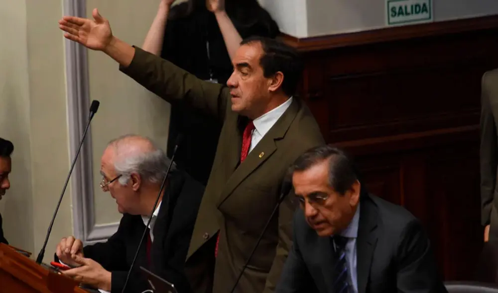 El excongresista aclaró que no teme a sus contendores. “Yo estoy tranquilo, se va a ser lo que la militancia elija. ¿Preocuparme de qué?”, dijo. Foto: La República El excongresista aclaró que no teme a sus contendores. “Yo estoy tranquilo, se va a ser lo que la militancia elija. ¿Preocuparme de qué?”, dijo. Foto: La República
