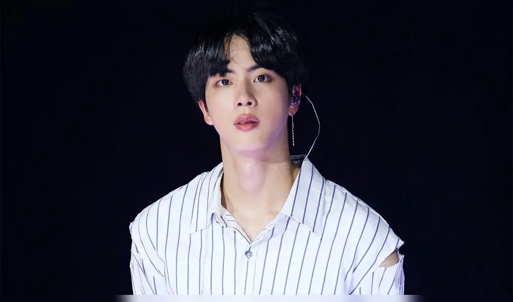 Desliza para ver más fotos de Jin de BTS. Créditos: Big Hit Entertainment