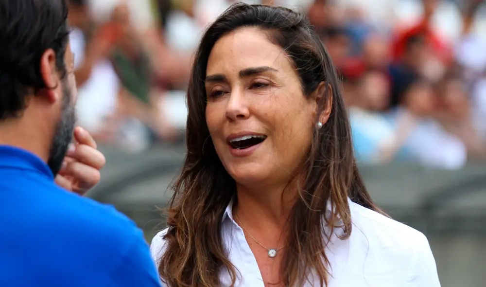 Alexandra del Solar levanta su voz de protesta en pleno programa de Gol Perú. Alexandra del Solar levanta su voz de protesta en pleno programa de Gol Perú.