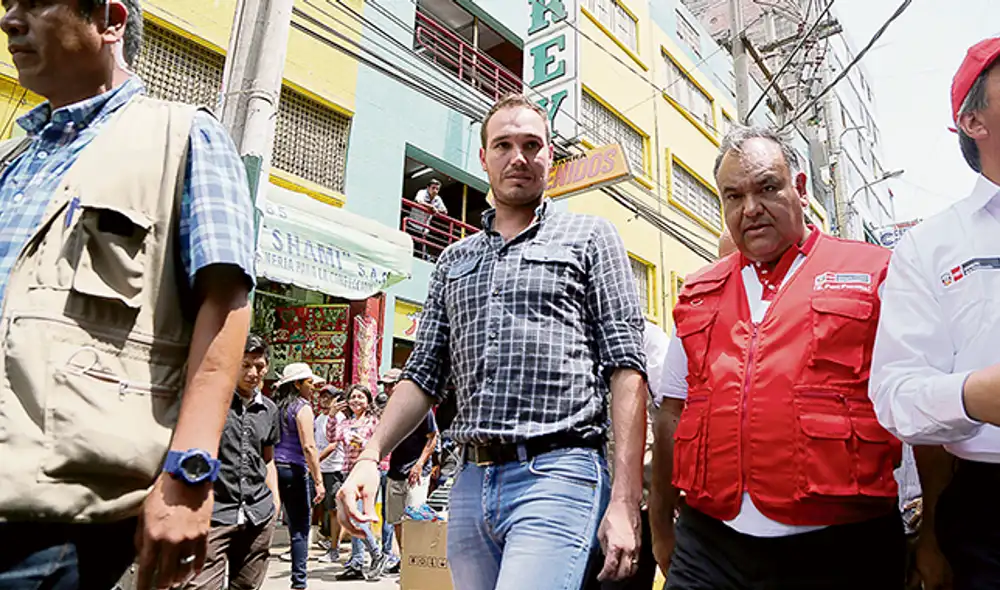 Advertencia. Forsyth: Los cerraremos si sobrepasan el aforo. Foto: Michael Ramón. Advertencia. Forsyth: Los cerraremos si sobrepasan el aforo. Foto: Michael Ramón.