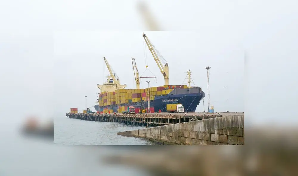 Tía María: Barcos con carga se desvían de Matarani y descargan en Ilo por paro Tía María: Barcos con carga se desvían de Matarani y descargan en Ilo por paro