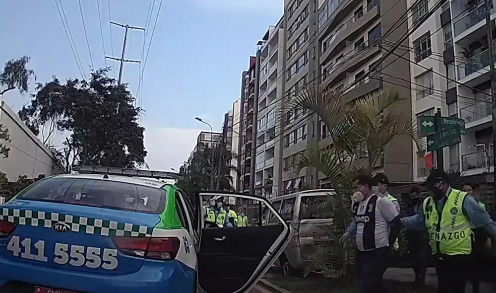 Hombre detenido, quien registra antecedentes por hurto agravado, fue llevado a la comisaría de Monterrico. Foto: Municipalidad de Surco Hombre detenido, quien registra antecedentes por hurto agravado, fue llevado a la comisaría de Monterrico. Foto: Municipalidad de Surco