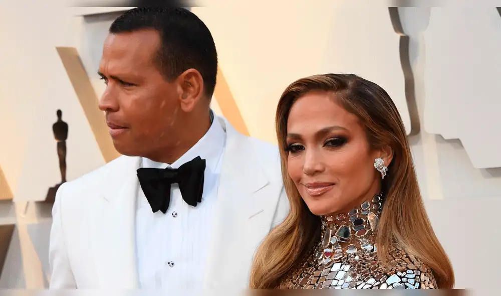 Oscar 2019: Jennifer Lopez deslumbró en la alfombra roja [VIDEO]