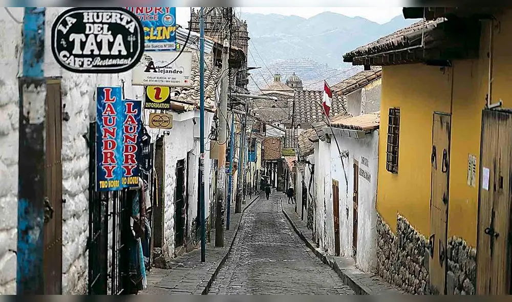 SIN CONTROL. Vecinos y empresarios de calles aledañas a la Plaza Mayor del Cusco denuncian robos, peleas callejeras, borracheras y drogadicción sin control. Vídeos muestran todo.