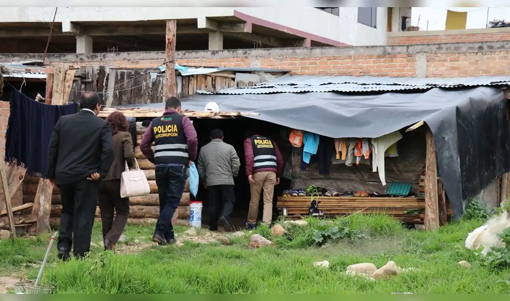 Descubren presunta mafia que falsificaba sellos y firmas en Municipalidad de Cajamarca Descubren presunta mafia que falsificaba sellos y firmas en Municipalidad de Cajamarca