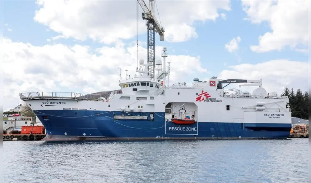 A bordo del "Geo Barents" hay 95 menores, de los cuales 84 no están acompañados, señaló el responsable del equipo de búsqueda, Iasonas Apostolopoulos. Foto: EFE