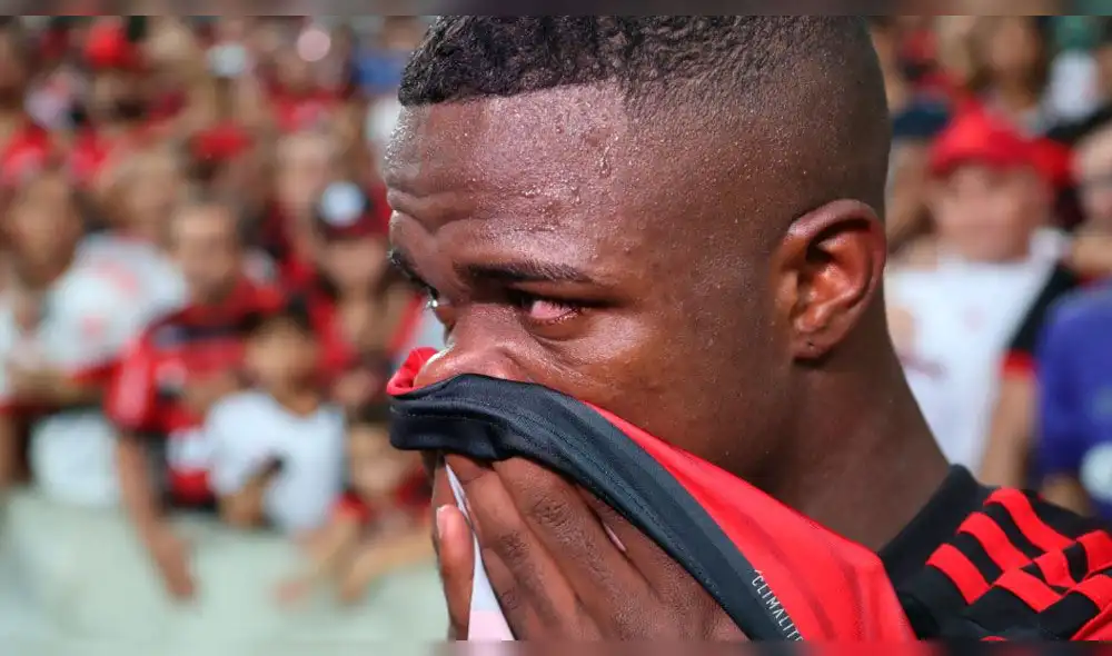 Vinicius Junior se despidió del Flamengo entre lágrimas | VIDEO