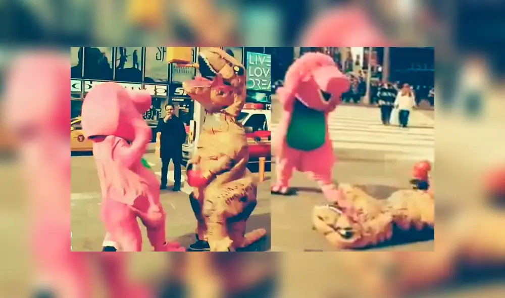 Vía Facebook: Barney y dinosaurio "¡Cállese viejo lesbiano!" tienen duro enfrentamiento [VIDEO]