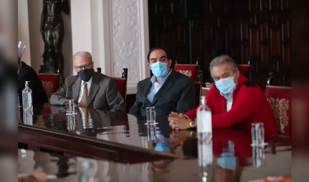 El excongresista Lescano también acudió a la Presidencia del Consejo de Ministros a la cita con el premier. Foto: PCM. El excongresista Lescano también acudió a la Presidencia del Consejo de Ministros a la cita con el premier. Foto: PCM.