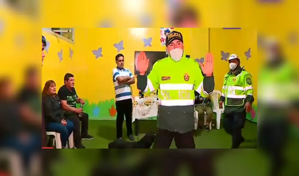 Policías irrumpieron en local tras recibir el aviso de vecinos. (Foto: Captura de video / Latina Noticias) Policías irrumpieron en local tras recibir el aviso de vecinos. (Foto: Captura de video / Latina Noticias)