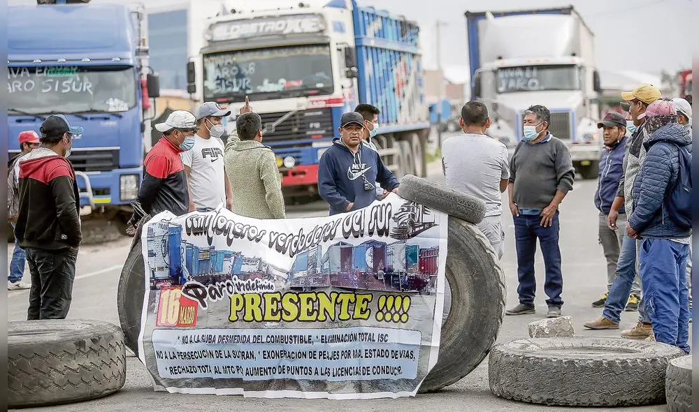 PARO DE TRANSPORTISTAS DE CARGA PESADA 
