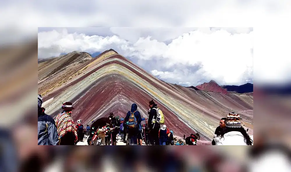 En Cusco, montaña de 7 colores se mantiene intangible 