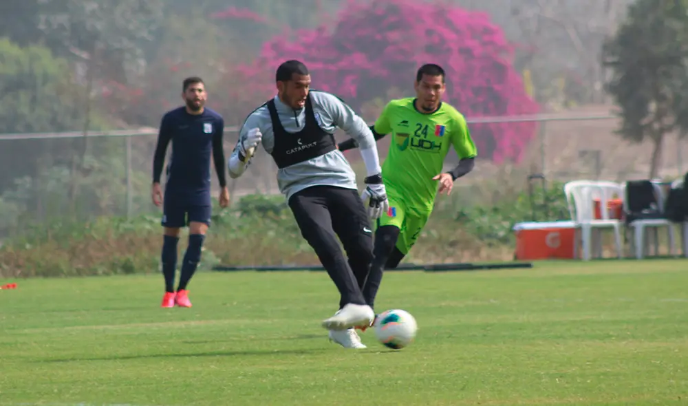 Alianza Lima perdió un partido amistoso contra Alianza Universidad en Cieneguilla. | Foto: @AlianzaUDH Alianza Lima perdió un partido amistoso contra Alianza Universidad en Cieneguilla. | Foto: @AlianzaUDH