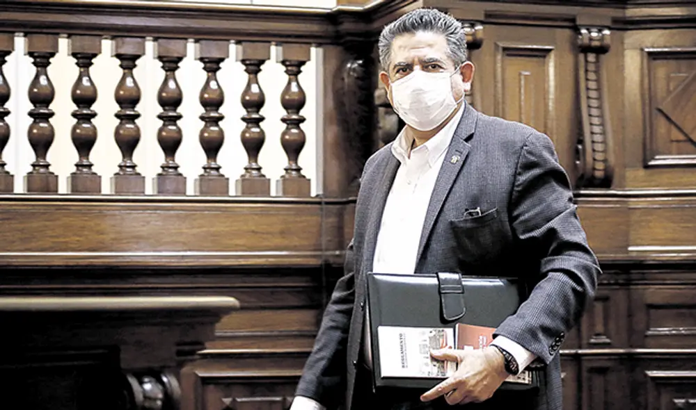 Manuel Merino, titular de la Mesa Directiva del Congreso, reconoció que se comunicó con altos mandos de las Fuerzas Armadas. Foto: Antonio Melgarejo Manuel Merino, titular de la Mesa Directiva del Congreso, reconoció que se comunicó con altos mandos de las Fuerzas Armadas. Foto: Antonio Melgarejo
