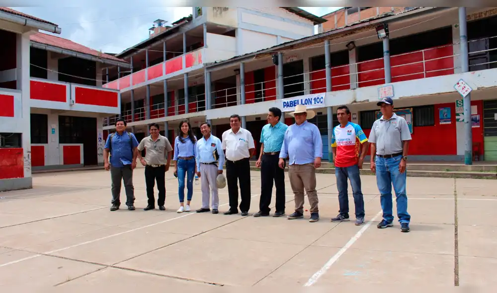 Autoridades se comprometieron a gestionar importante obra. Autoridades se comprometieron a gestionar importante obra.