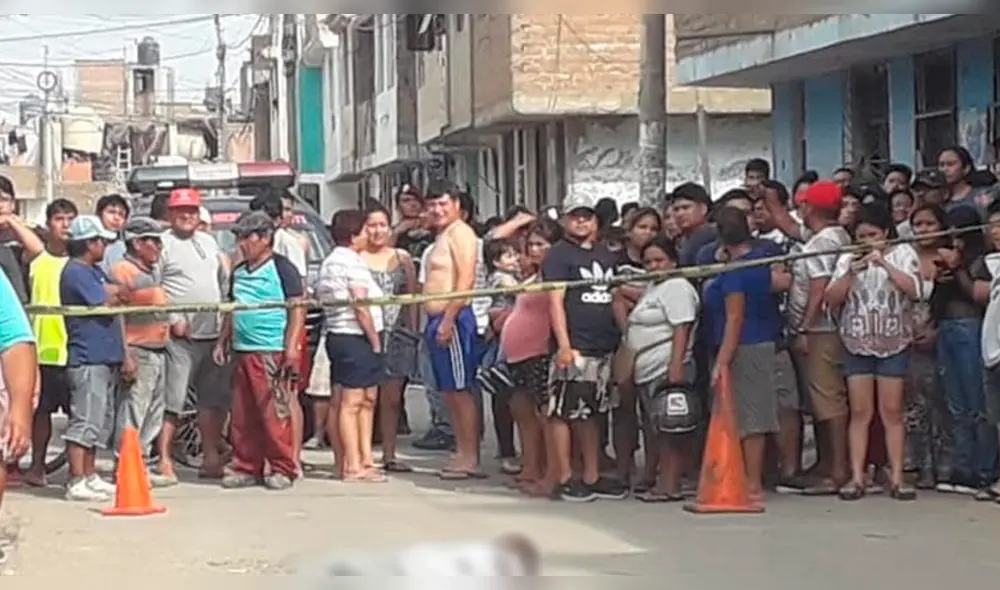 La Libertad. Uno de los jóvenes trató de escapar pero fue en vano.