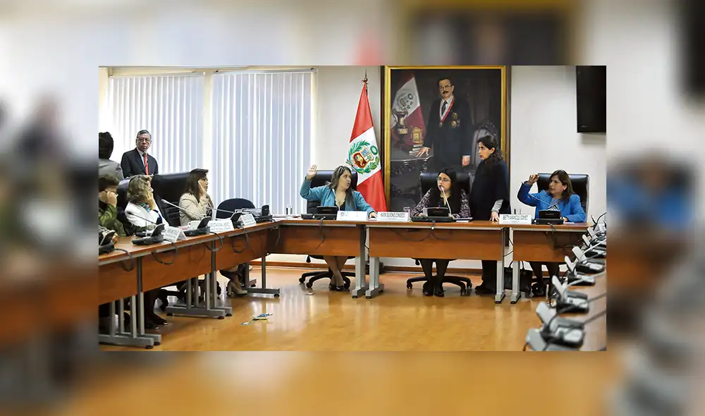 Afán. Comisión de Fiscalización tomó controversial decisión. Afán. Comisión de Fiscalización tomó controversial decisión.