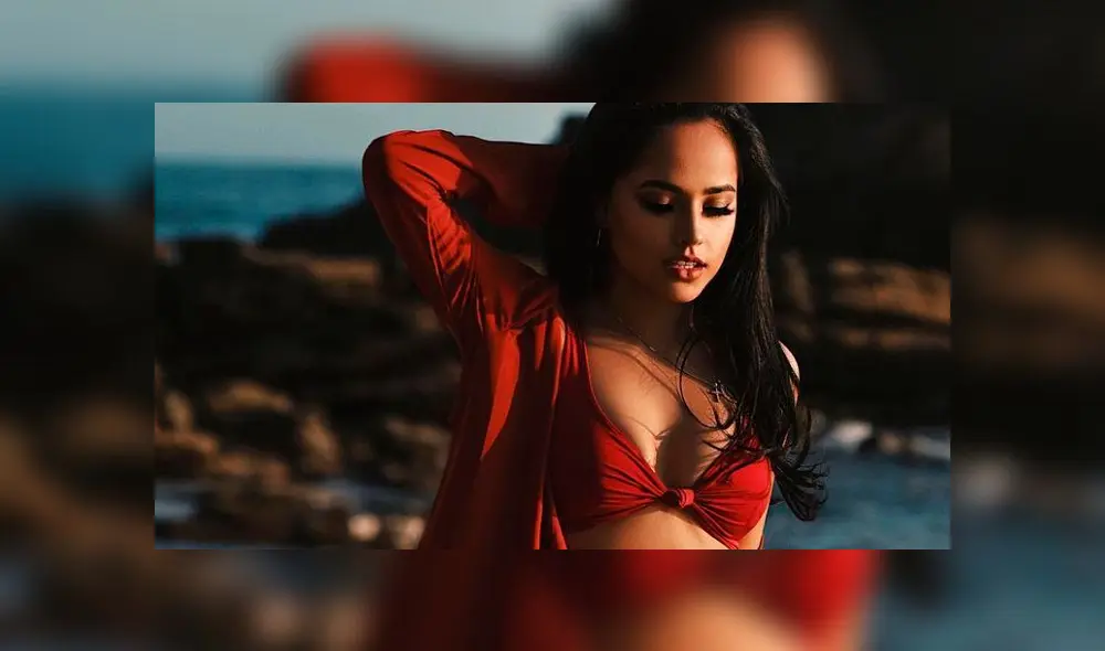 Becky G remece Instagram al mostrar de más en atrevido traje [VIDEO] 