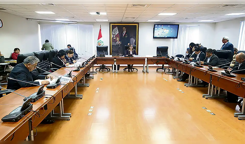 Mayoría fujimorista aprobó la prórroga de la Ley Agraria