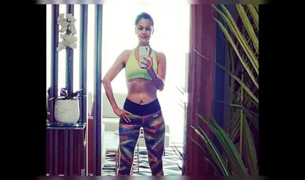 Mónica Sánchez luce figura de infarto a sus 49 años [FOTOS]