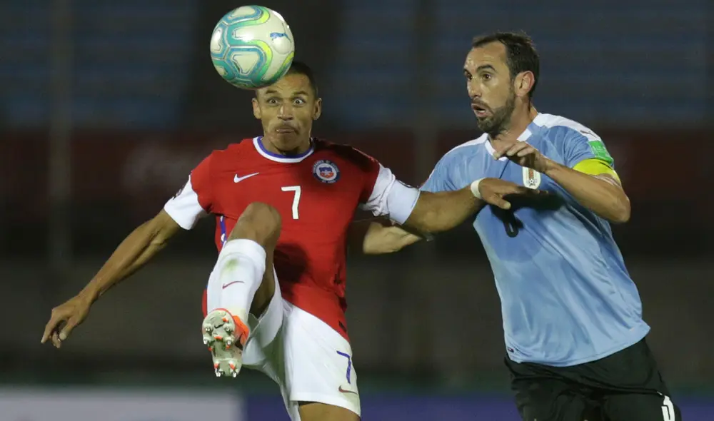 Alexis Sánchez marcó un gol en la caída de Chile contra Uruguay en Montevideo. Foto: AFP