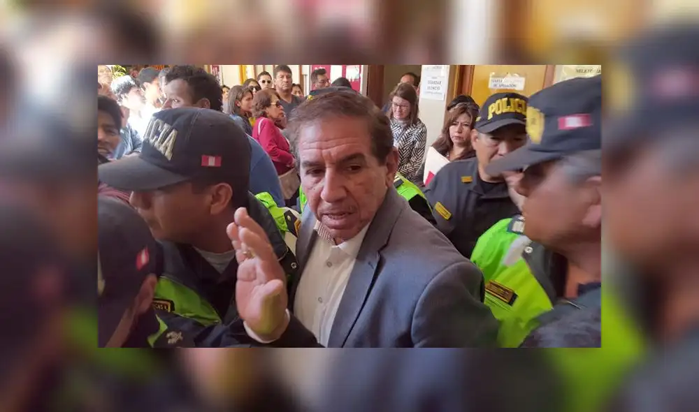 Arequipa: Juez Gino Valdivia fue enviado a prisión por solicitar coima [VIDEO]