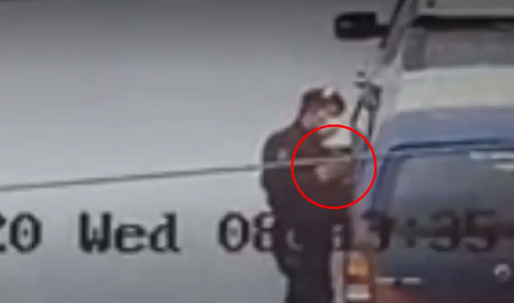 El policía estuvo implicado en un frustrado robo a un grifo en Los Olivos. Foto: captura de América El policía estuvo implicado en un frustrado robo a un grifo en Los Olivos. Foto: captura de América