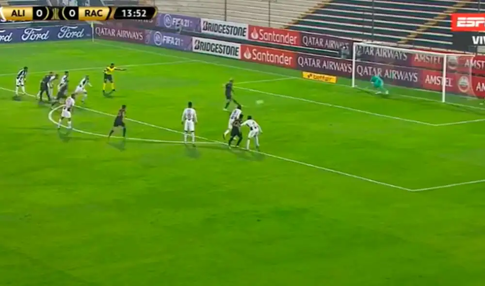 Leao Butrón atajó un penal contra Racing por la Copa Libertadores 2020. (FOTO: Captura ESPN 2).