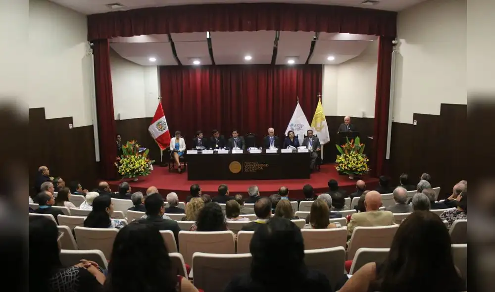 68 rectores del país están de acuerdo con eliminar el límite de edad para docentes 68 rectores del país están de acuerdo con eliminar el límite de edad para docentes