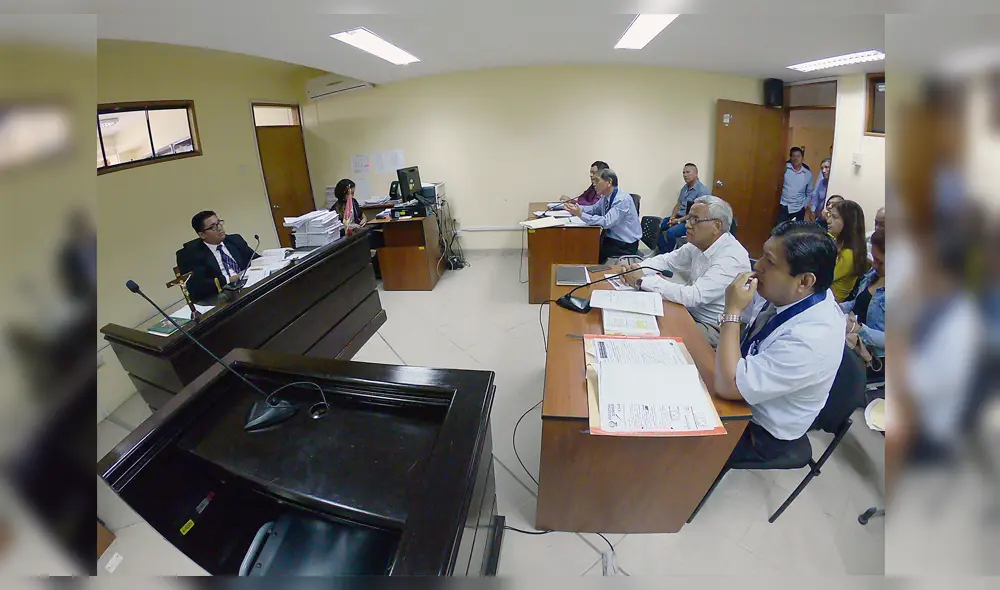 Decisión judicial. Anselmo Lozano y Enrique Maeda asistieron a la audiencia en el Octavo Juzgado Unipersonal.