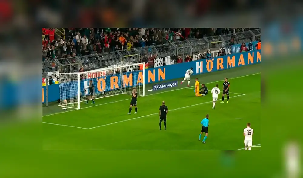 Gnabry ganó el balón dentro del área y venció a Agustín Marchesín. Créditos: Captura de tv