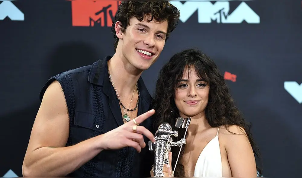 Famosos reaccionaron al casi beso de Shawn Mendes con Camila Cabello en los VMAs. Famosos reaccionaron al casi beso de Shawn Mendes con Camila Cabello en los VMAs.