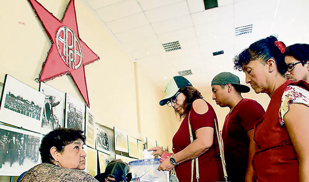 Apra busca reinventarse: relegarán y sancionarán a dirigentes cuestionados 
