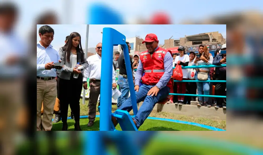 El alcalde de Pachacámac estuvo presente en la inauguración. El alcalde de Pachacámac estuvo presente en la inauguración.