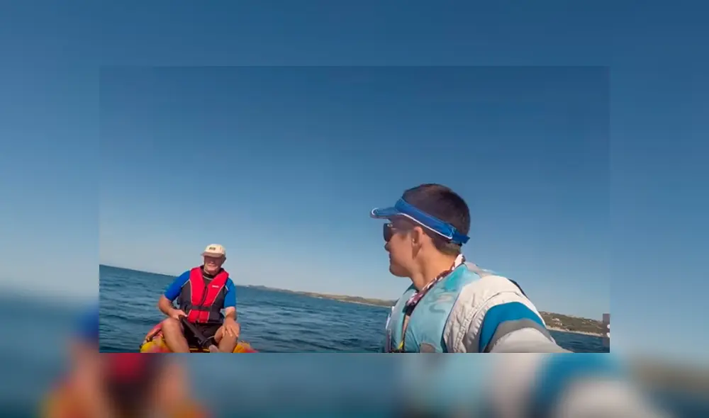 Desliza hacia la izquierda para ver el encuentro de los turistas con  enormes tiburones blancos. Video es viral en Facebook.