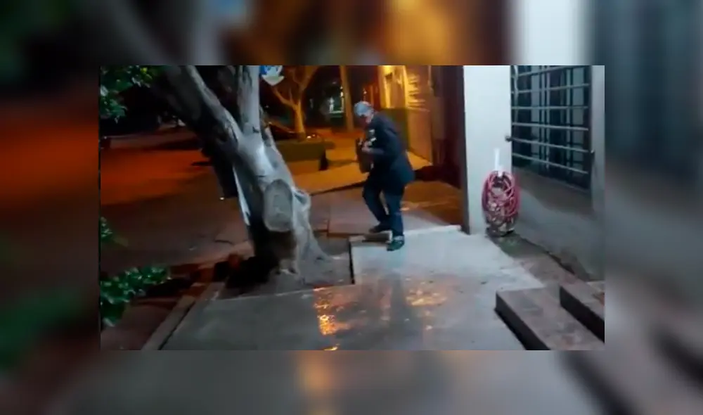 Desliza para ver los momentos más divertidos del video que se hizo viral en Facebook.