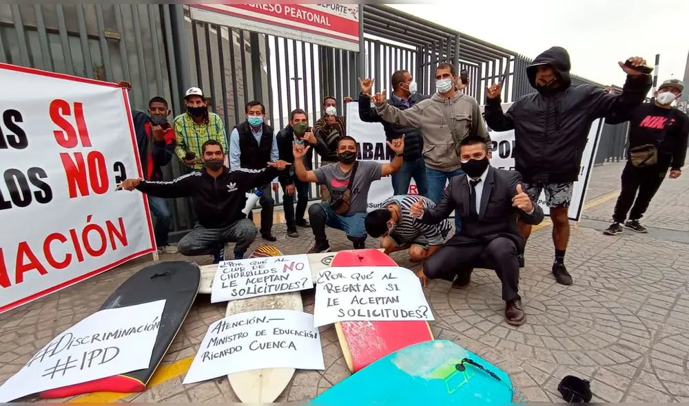Surfistas realizaron un plantón en el Instituto Peruano del Deporte. Foto: Difusión Surfistas realizaron un plantón en el Instituto Peruano del Deporte. Foto: Difusión