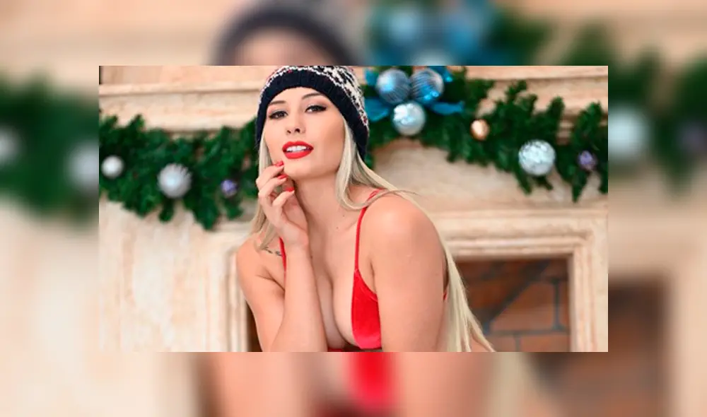 Modelo y blogger causo furor en las redes por fotos navideñas. (FOTO: Instagram)