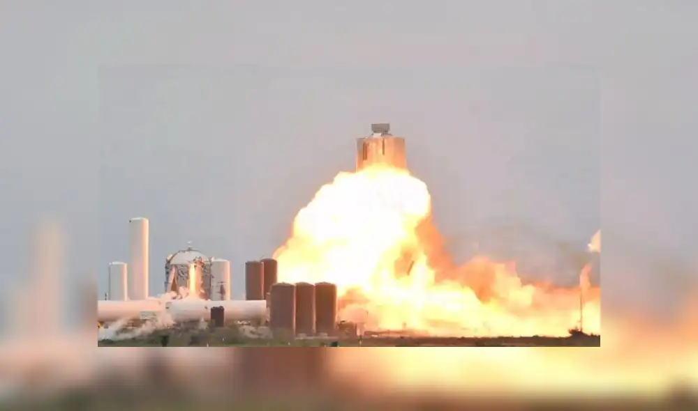 El prototipo de SpaceX que llevará a la Luna y a Marte a astronautas, Starship SN4, explotó durante las pruebas estáticas. Foto: Captura