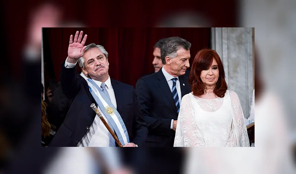 Progresistas. Alberto y Cristina Fernández flanquean al saliente Mauricio Macri. asilado. Expresidente Evo Morales llega a Argentina. Progresistas. Alberto y Cristina Fernández flanquean al saliente Mauricio Macri. asilado. Expresidente Evo Morales llega a Argentina.