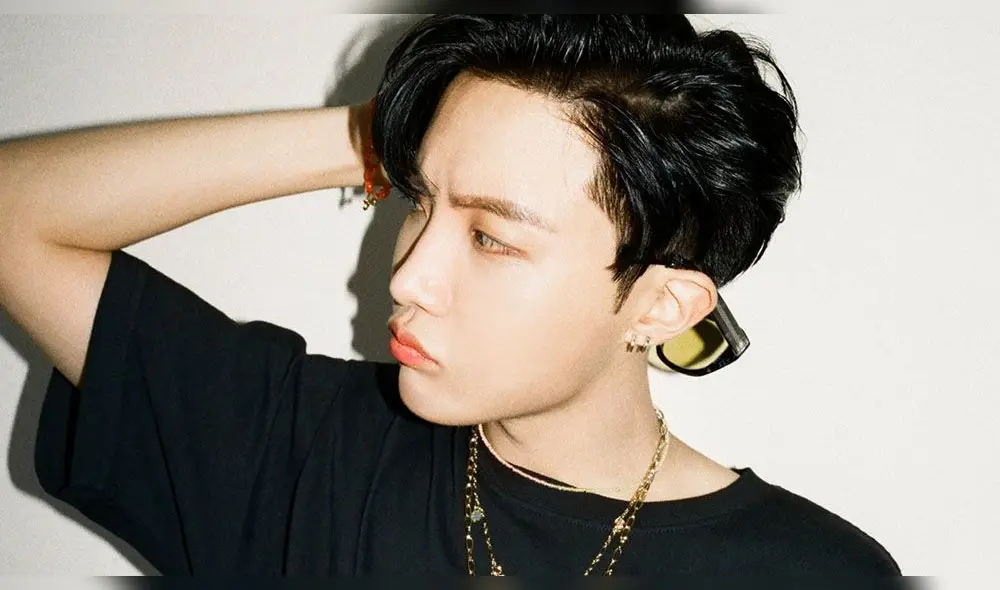 J-Hope en foto promocional de "Dynamite". Créditos: Big Hit