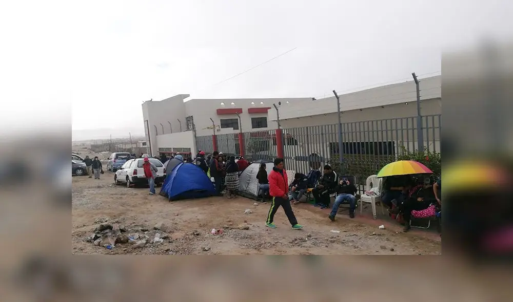 Moquegua: Cientos de familias durmieron en la calle para alcanzar preinscripción de programa de vivienda Moquegua: Cientos de familias durmieron en la calle para alcanzar preinscripción de programa de vivienda