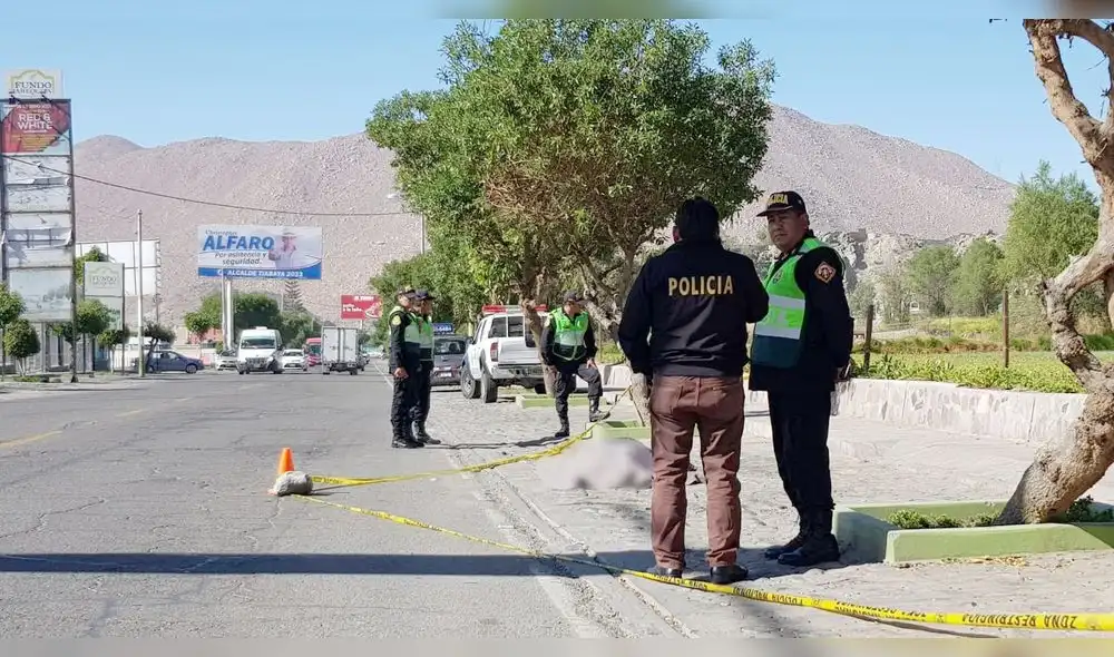 Policía inició las investigaciones del caso. Foto: Wilder Pari/URPI Policía inició las investigaciones del caso. Foto: Wilder Pari/URPI