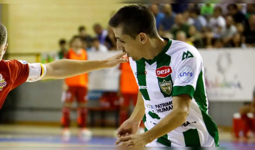 Javi Sánchez comenzará a jugar sus partidos en el rubro de la medicina para curar a las personas con coronavirus. Foto: Internet.