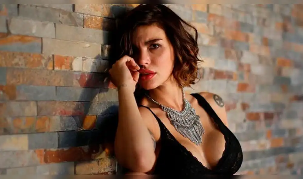 Angie Jibaja comparte un fragmento de su libro en su Instagram