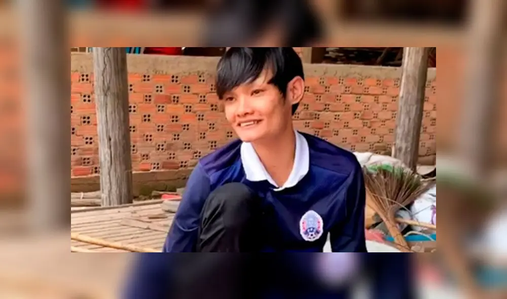 A los 12 años, Bong Thet tomó la valentía de asistir a la escuela a pesar de su enfermedad. Foto: Viral Press. A los 12 años, Bong Thet tomó la valentía de asistir a la escuela a pesar de su enfermedad. Foto: Viral Press.