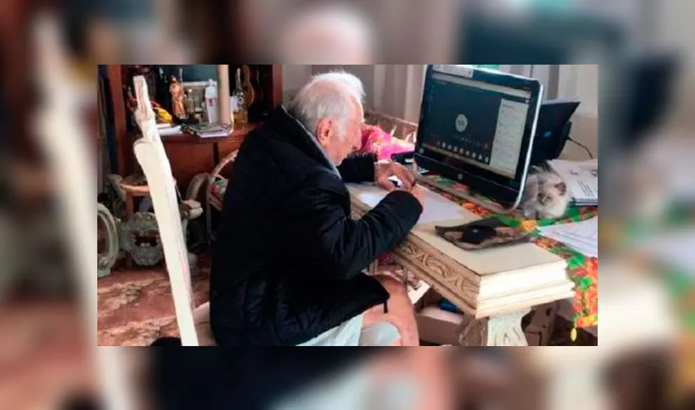 El anciano estudia en (Foto: Twitter)