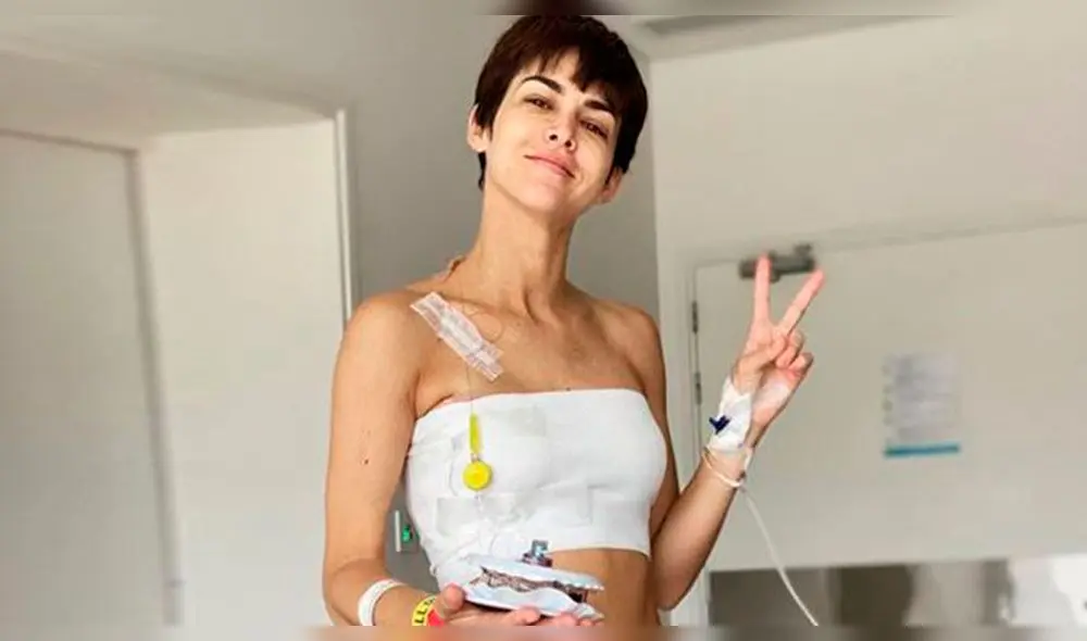 Anahí de CAnahí continúa su lucha contra el cáncer.