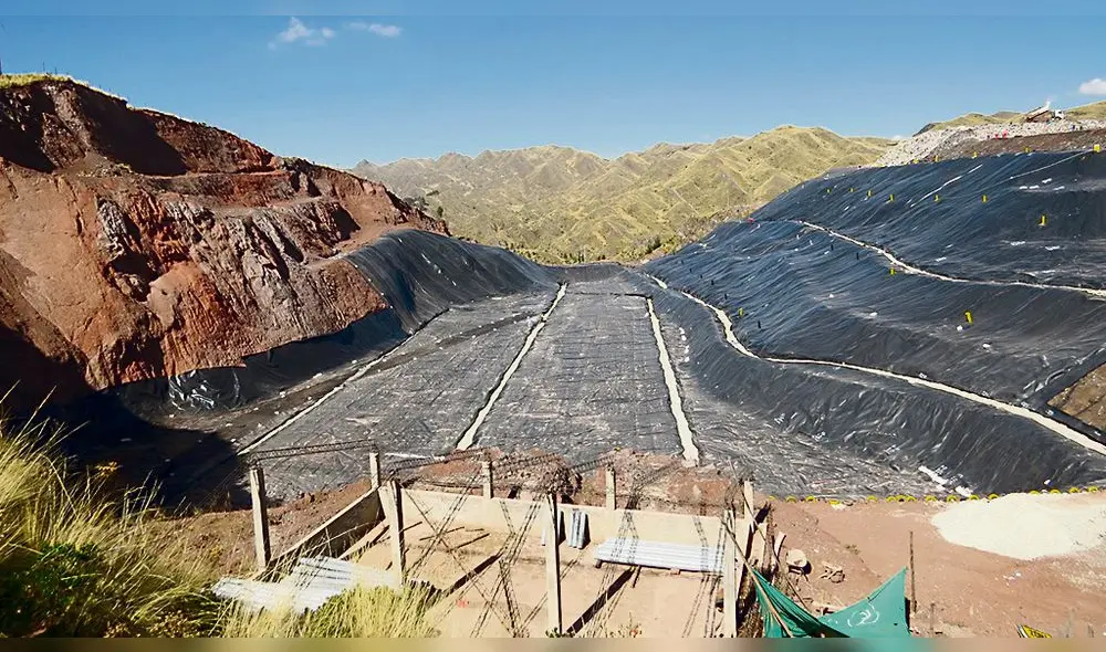 BOTADERO. Residuos de la ciudad son enviados a Haquira. BOTADERO. Residuos de la ciudad son enviados a Haquira.